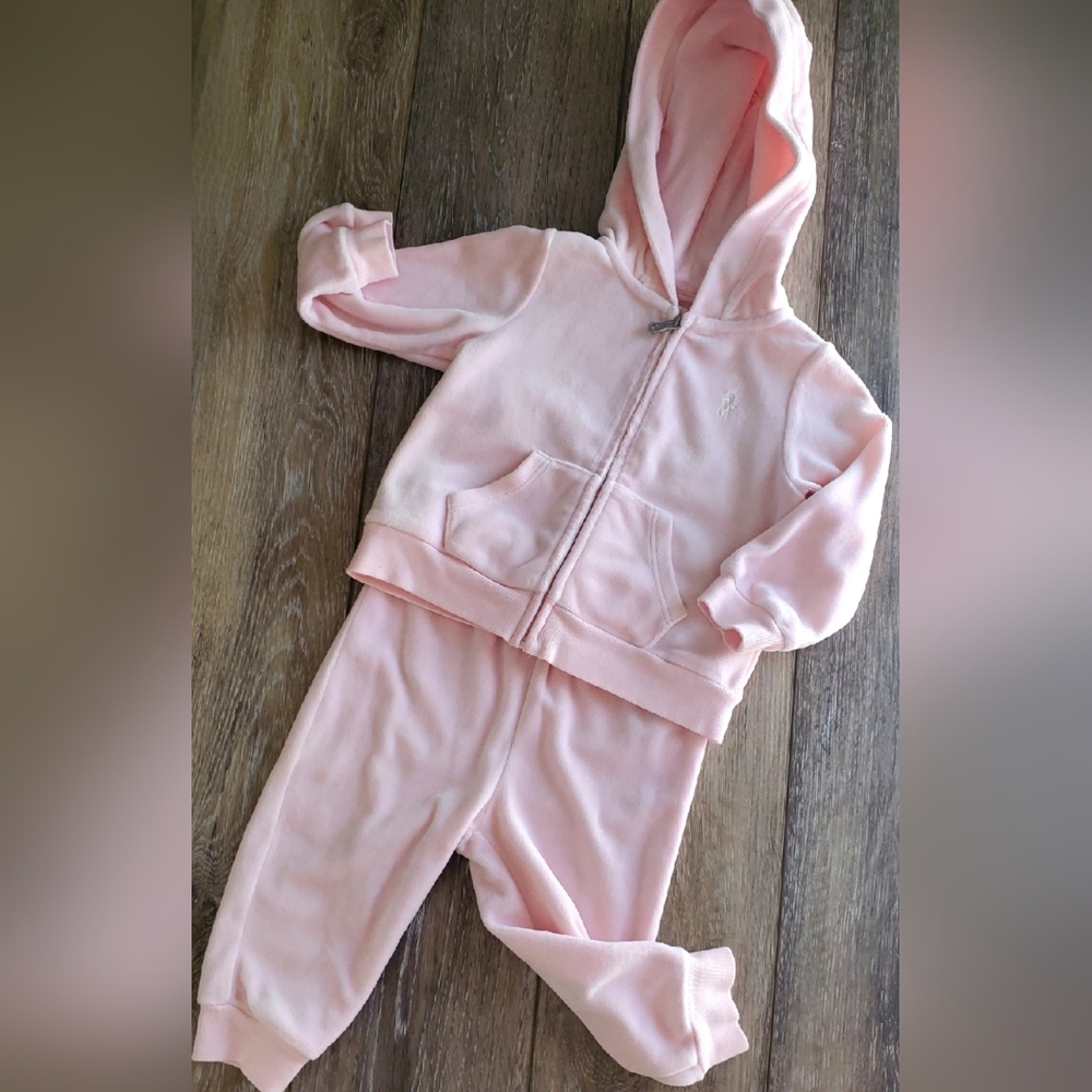Baby's Ralph lauren light pink velour jogging suit in Size 9 months.
